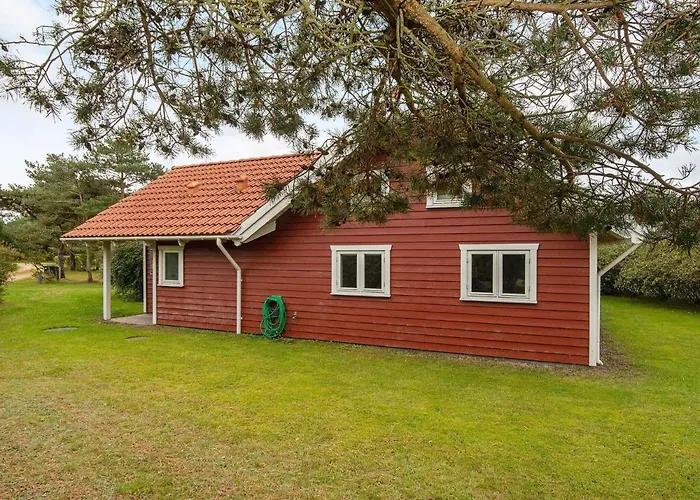 6 Person Holiday In